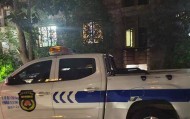 江苏一城管执法车被指停进小区堵车库，涉事部门回应